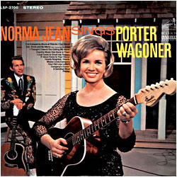 Cover image of Sings Porter Wagoner